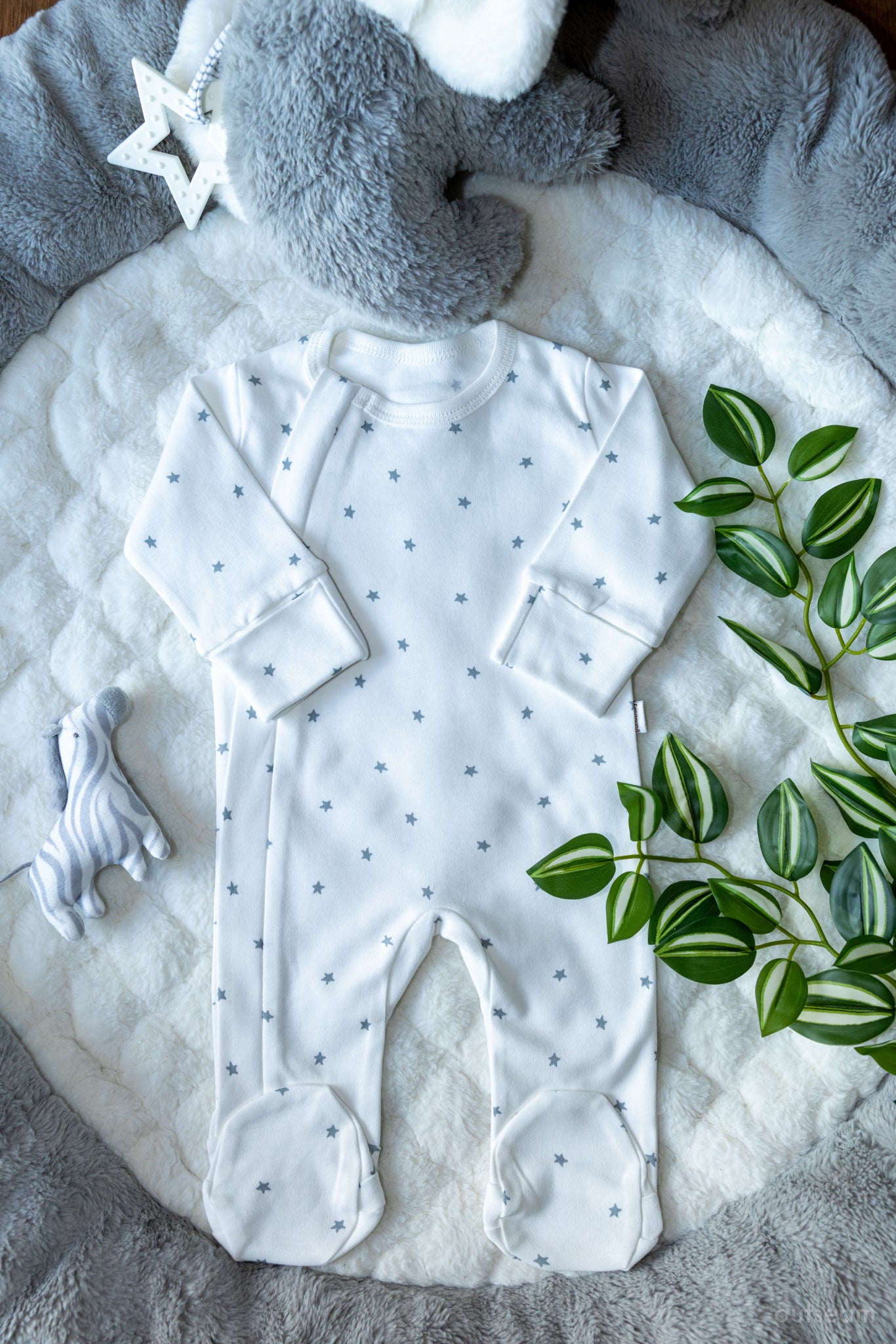 Outseam Sleepsuit Zipper - Grey Stars — soft cotton baby sleepsuit with outward seams